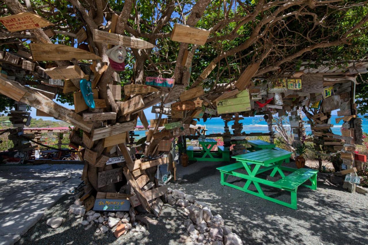 Pineapple Beach Club (Adults Only) Long Bay Luaran gambar
