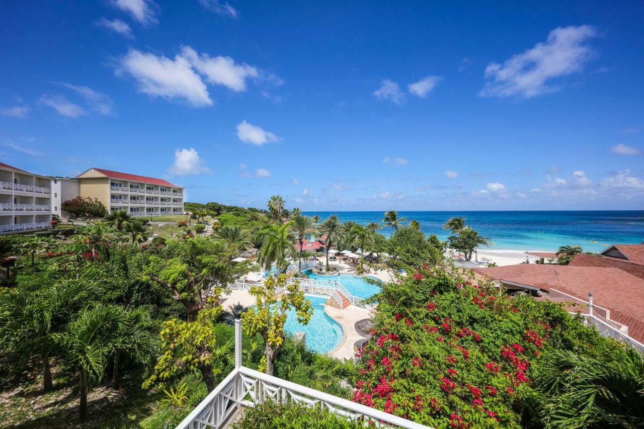 Pineapple Beach Club (Adults Only) Long Bay Luaran gambar